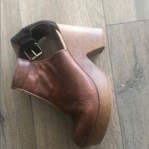 Free people clog